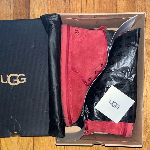 Samba Red UGG Lace Up Suede Boots Men’s Size 11 3236